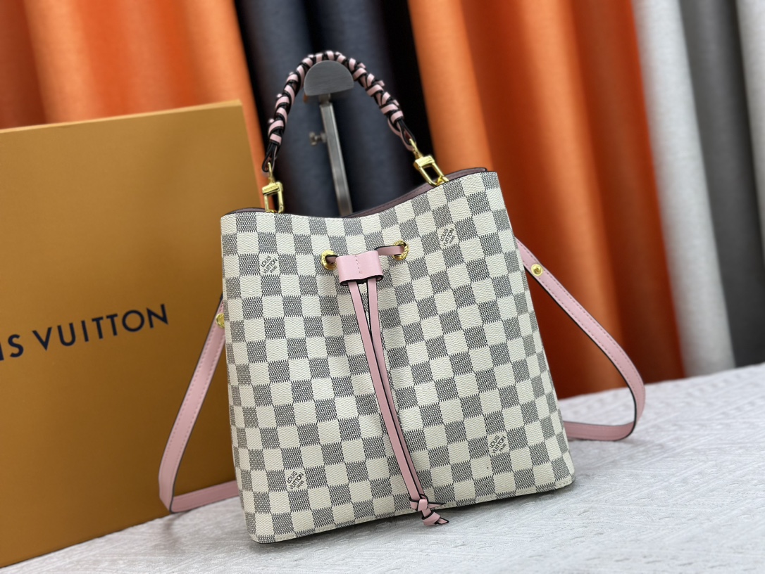 LV bag 516